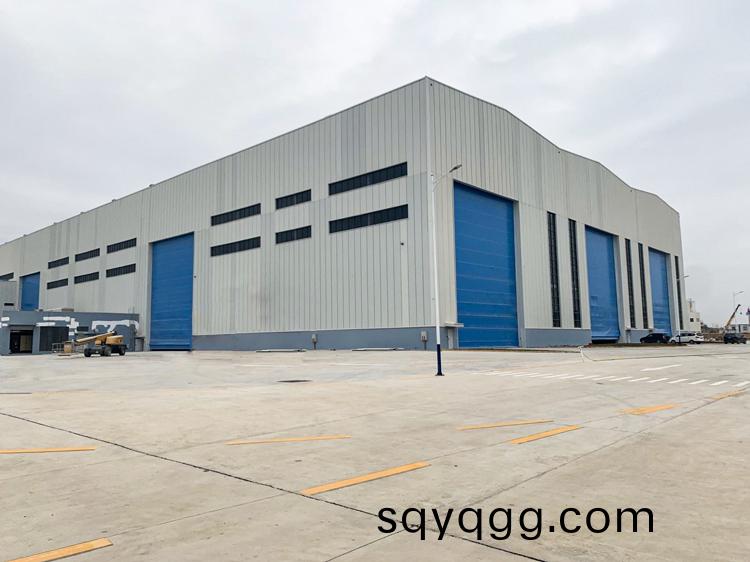 1654070471937344.jpg 廣東揭陽(yang)通用廠房柔性上(shang)疊門.jpg